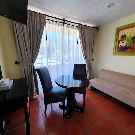 Suites Pancho Villas Bacalar - Lagoon View מראה חיצוני תמונה